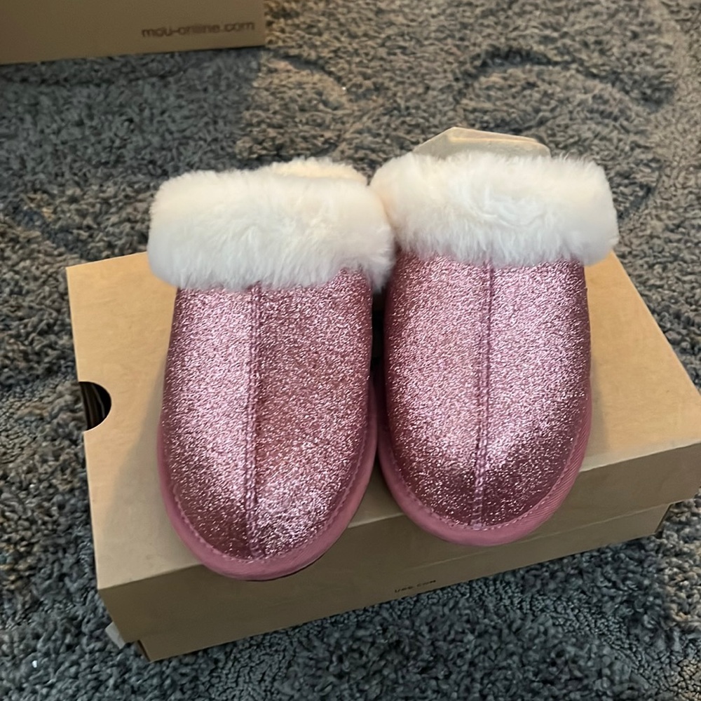 Brand New Uggs slippers. Pink sparkle size 7